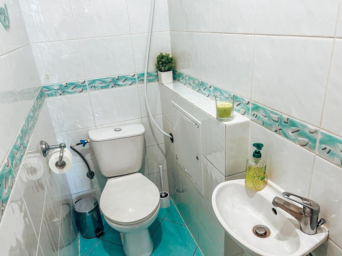 Apartments Rentals Ukraine On Kreshchatik Kyiv Exterior photo