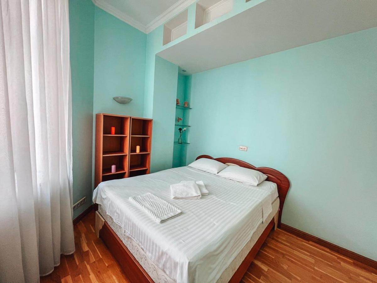 Apartments Rentals Ukraine On Kreshchatik Kyiv Exterior photo