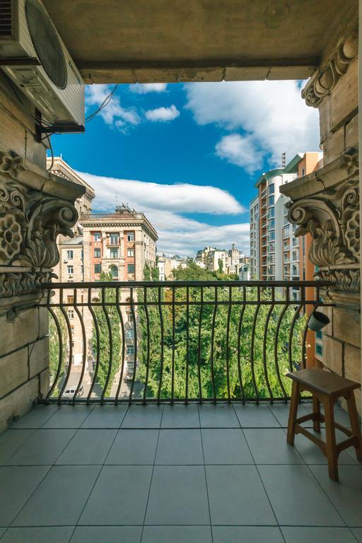 Apartments Rentals Ukraine On Kreshchatik Kyiv Exterior photo